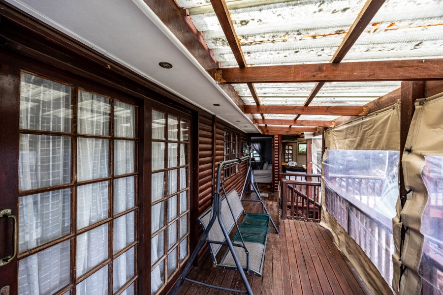 6 Bedroom Property for Sale in Kaysers Beach Eastern Cape